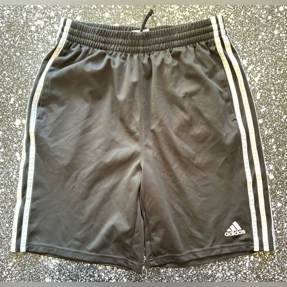 Adidas Regular Fit Athletic Shirts Black/White Size Youth XL